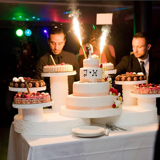Wedding cake